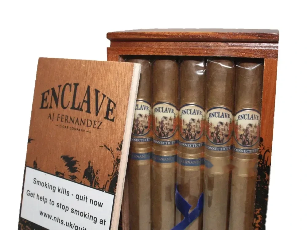 AJ FERNANDEZ ENCLAVE CONNECTICUT EDICION TORO 20S