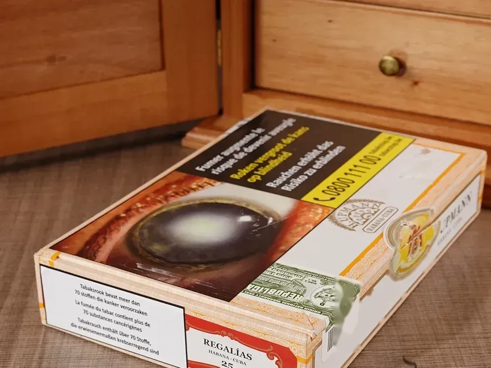 H. UPMANN REGALIAS product image