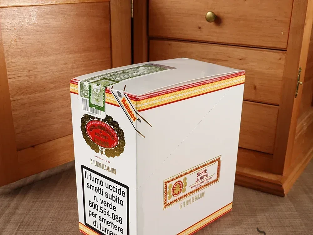 HOYO DE MONTERREY LE HOYO DE SAN JUAN 聖胡安