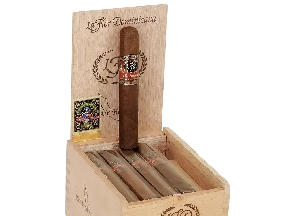LA FLOR DOMINICANA AIR BENDER MATATAN MADURO 20S