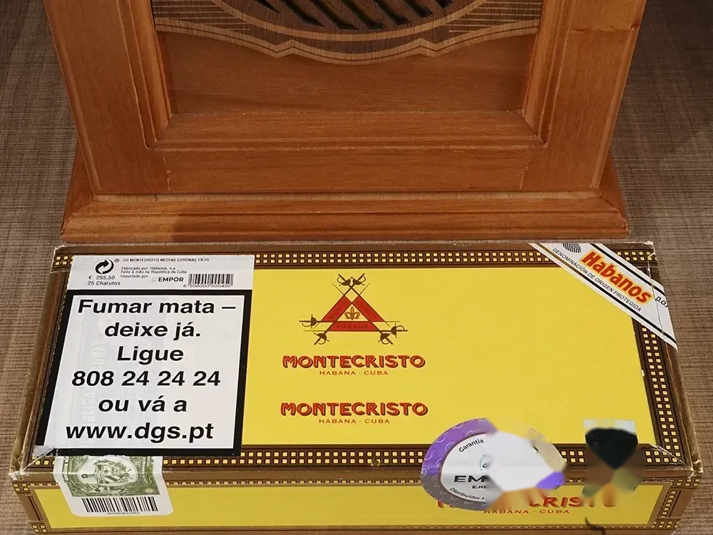 MONTECRISTO MEDIA CORONA 半皇冠