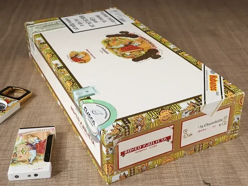 ROMEO Y JULIETA WIDE CHURCHILLS product image