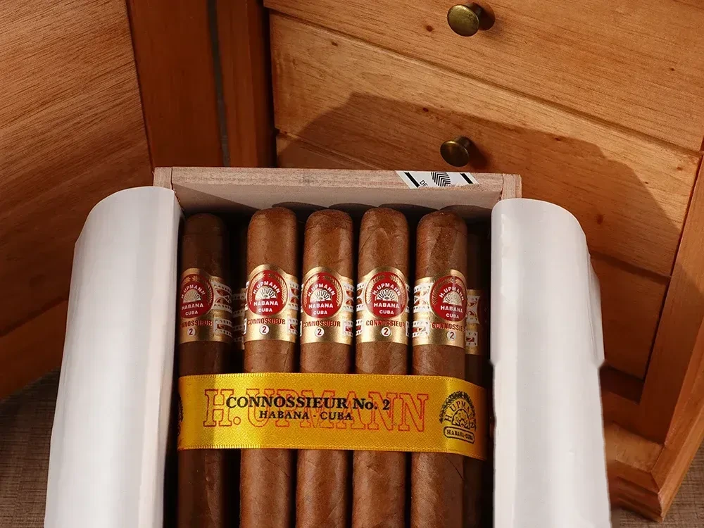 H. Upmann Connossieur No.2 鑑賞家二號_2